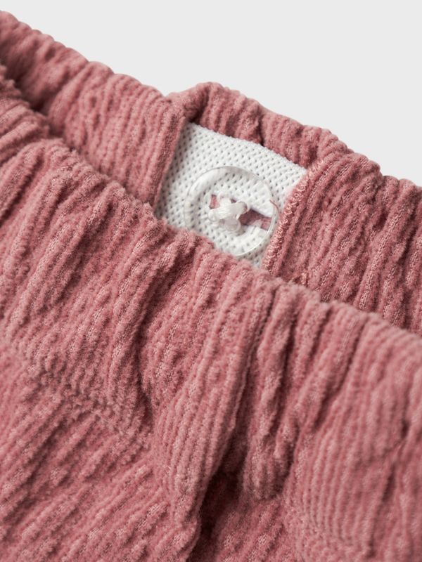 Lil'Atelier, Nbftima gammelrosa cordbukse