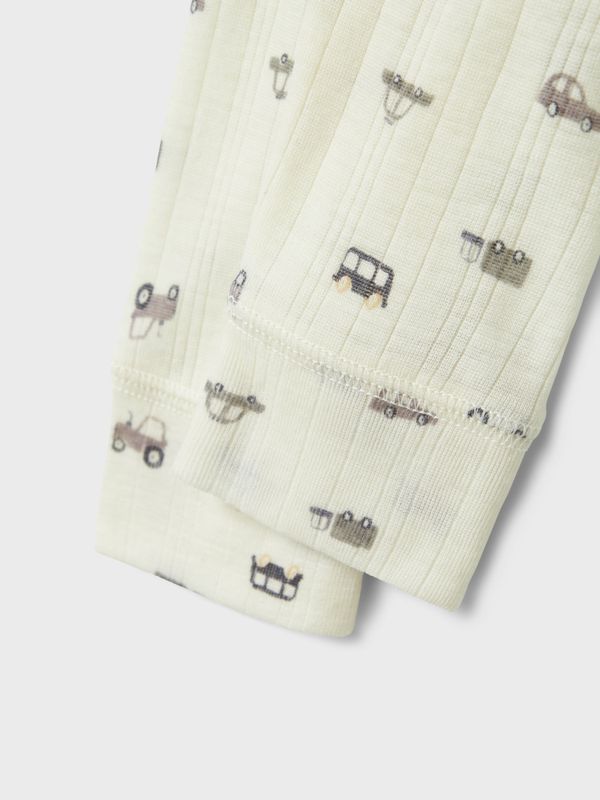 Nbmwang offwhite ullstilongs m/biler