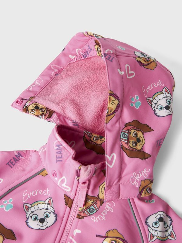 Nmfalfa08 ceriserosa softshelldress med Paw Patrol