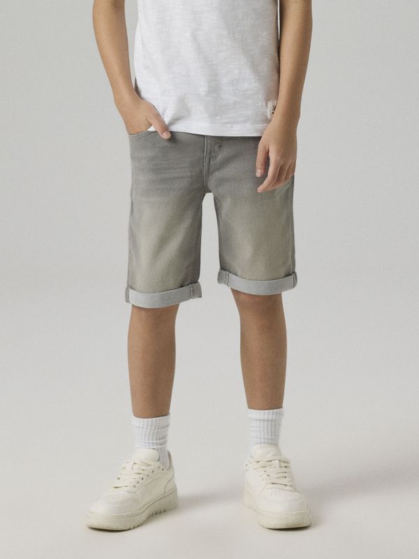 Nkmsilas lysegrå denim shorts