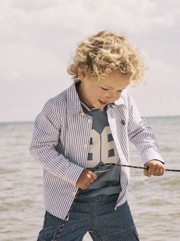 Nmmfekid hvit skjorte med mørkeblå striper